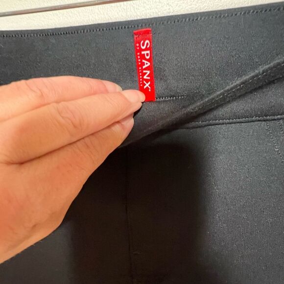 NWOT Spanx The Perfect 4 Pocket Ankle Pant Black Sz M - Picture 8 of 9